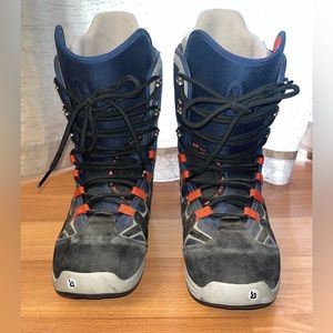 Burton Moto Snowboard Boots Size 10.5